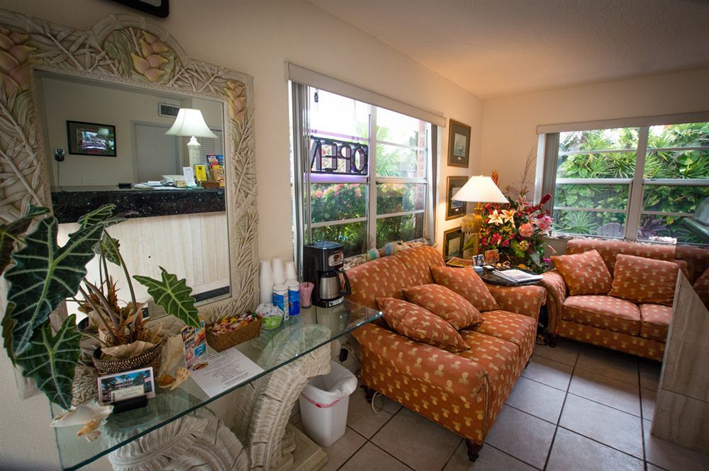 Shore Haven Resort Inn Lauderdale-by-the-Sea Bagian luar foto
