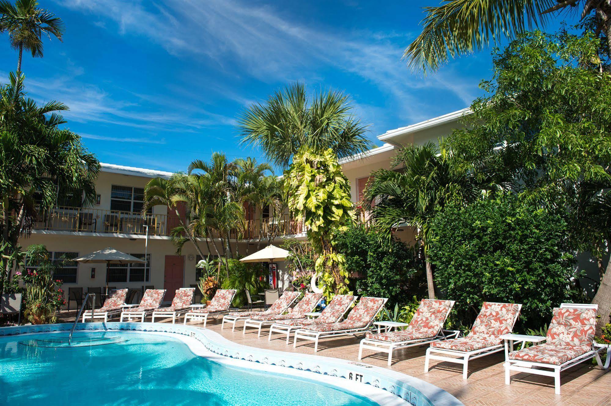 Shore Haven Resort Inn Lauderdale-by-the-Sea Bagian luar foto